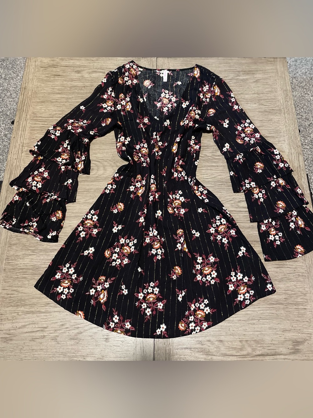 Xhilaration dress w/ long tiered sleeves. Black with flowers and gold accents. M